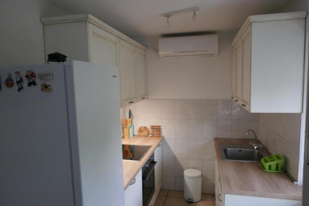 Vacation House "Pave" Povlja  Kültér fotó