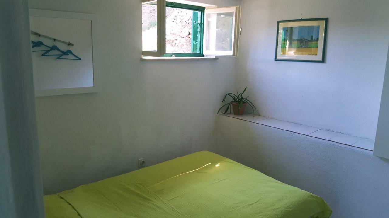Vacation House "Pave" Povlja  Kültér fotó